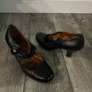 Classic Black Leather Mary Jane Heels